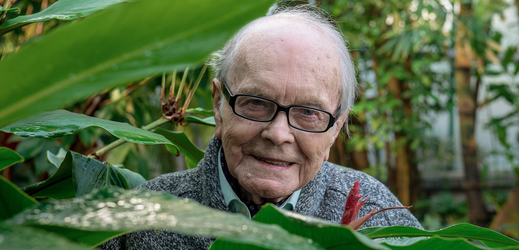 Jan Jeník je držitel řady českých i zahraničních ocenění za přínos v botanice. Letos oslavil 90. narozeniny.