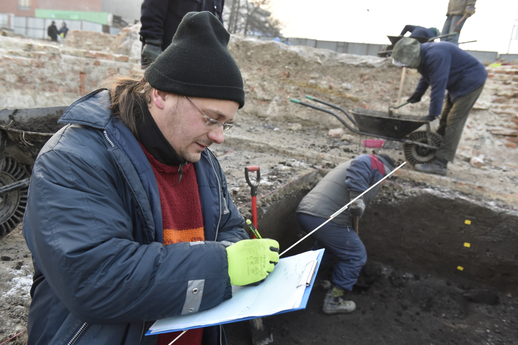 Archeolog Václav Kolařík a jeho kolegové ze společnosti Archaia Brno zahájili 23. ledna 2019 rozsáhlý archeologický průzkum na ulici Dornych v Brně.
