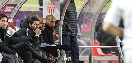 Monaco nečekaně suspendovalo kouče Henryho.