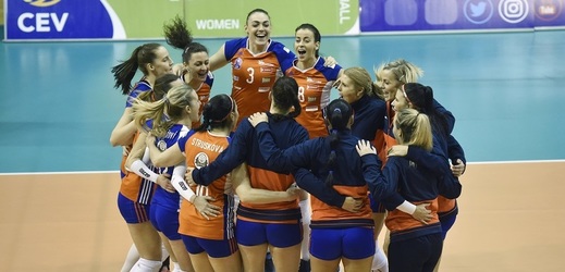 Olomoucké volejbalistky postoupily v Poháru CEV do čtvrtfinále. 