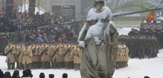 Petrohrad si vojenskou přehlídkou připomněl výročí konce blokády.