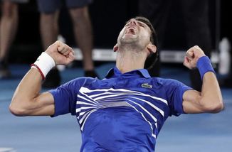 Novak Djokovič vládne Austrálii. V Melbourne vyhrál už posedmé.