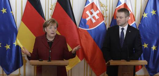 Německá kancléřka A. Merkelová a slovenský premiér P. Pellegrini.