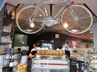 Steel Vintage Bikes Café.