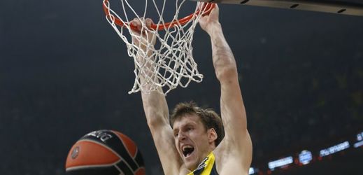 Basketbalista Fenerbahce Istanbul Jan Veselý.
