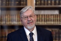 Do funkce ústavního soudce jmenuje prezident Miloš Zeman Aleše Gerlocha (na snímku).