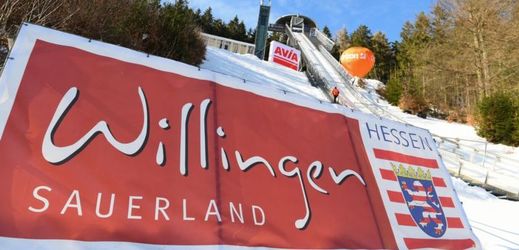 Světový pohár ve skocích na lyžích ve Willingenu.