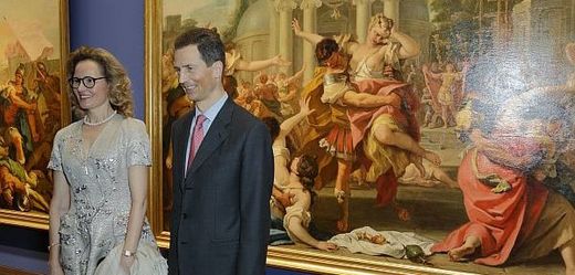 Knížecí pár Lichtenštejnů na otevření výstavy ve vídeňské galerii Albertina.