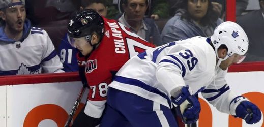 Filip Chlapík si odbyl letošní premiéru v NHL, ani on nezabránil prohře Ottawy.