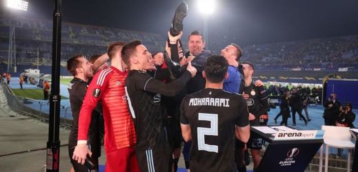Dinamo vyřadilo ve dvojzápase Plzeň, když doma vyhrálo jasně o tři góly.