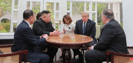 Setkání Kim Čong-una a Donalda Trumpa v Hanoji.