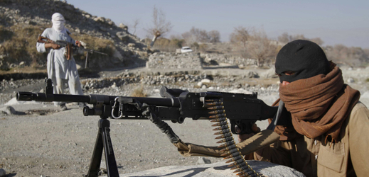 Útok byl již třetím poklusem Tálibánu zmocnit se vojenského tábora Šuráb.