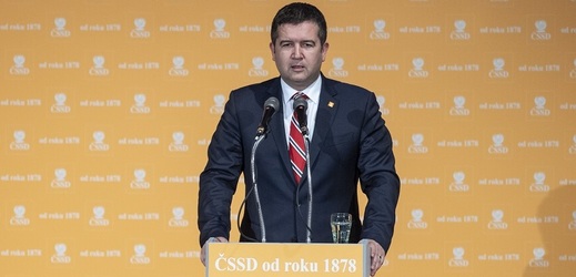Jan Hamáček obhájil post předsedy ČSSD.