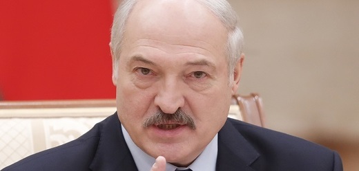 Alexandr Lukašenko míní, že prozápadní a provýchodní politika země by měly být v rovnováze.