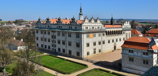 Dominantou města Litomyšl je zdejší renesanční zámek.