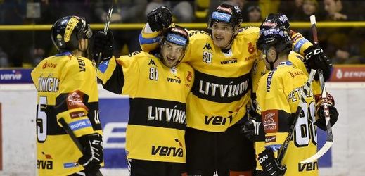 Dokáží se hokejisté Litvínova na poslední chvíli dostat mezi elitní desítku?