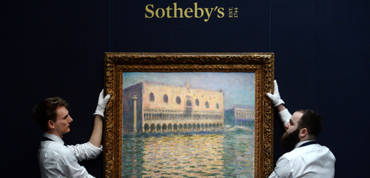 Aukční síň Sotheby's je známa hlavně prodejem obrazů a dalších uměleckých děl. Na fotce je obraz od Moneta.