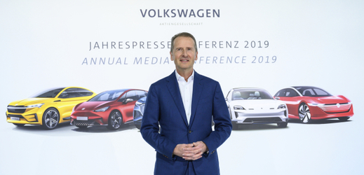 Herbert Diess na prezentaci nových modelů Volkswagenu.