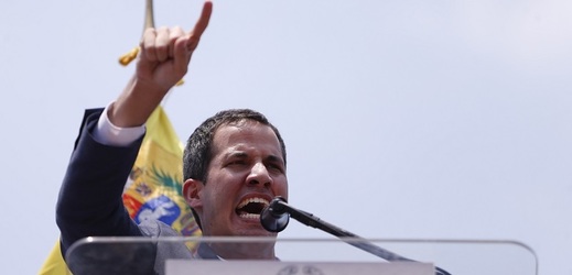 Budeme žádat zpět, co nám patří, říkal nespokojeným Venezuelanům Juan Guaidó.