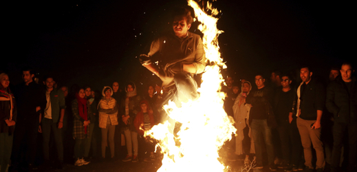 Íránský festival ohně.