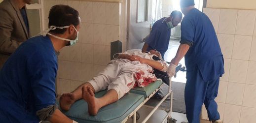 Jeden ze zraněných (exploze v Kábulu).