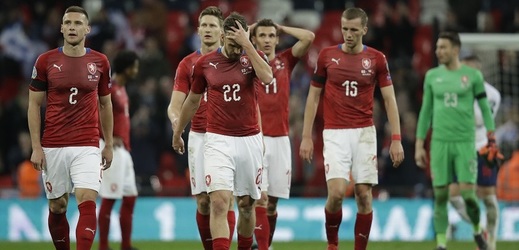 Čeští fotbalisté předvedli v londýnském Wembley ostudný výkon.