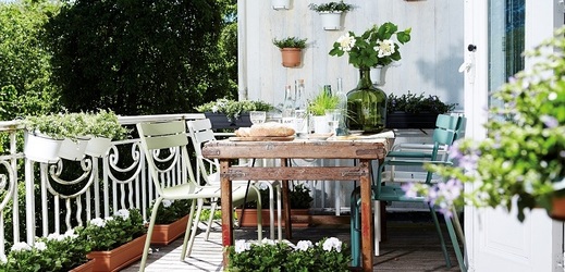 Vytvořte si zahradu na balkoně či terase.