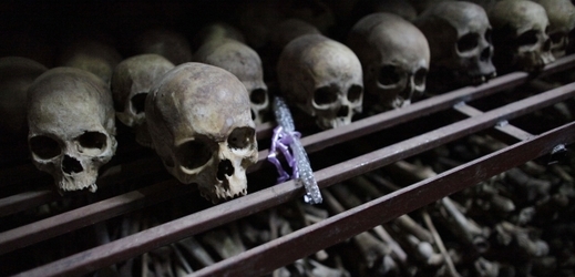 Lebky zavražděných Tutsiů.
