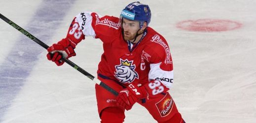 Český hokejový obránce Jakub Nakládal v dresu reprezentačního týmu.