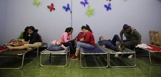 2700 dětí ze Střední Ameriky smí za rodiči do USA.