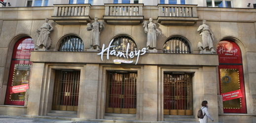 Prodejna Hamleys v Praze.