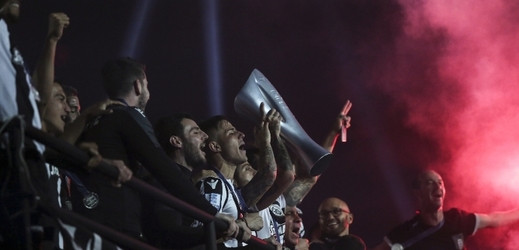 PAOK Soluň se dočkal titulu po 24 letech.