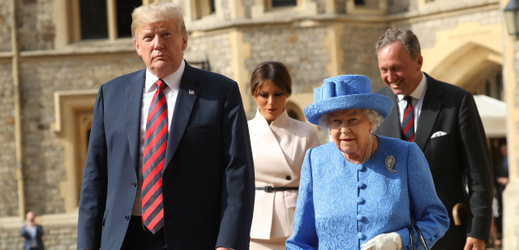 Donald Trump a královna Alžběta II.