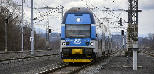 České dráhy loni přepravily 179 milionů cestujících, nejvíce za deset let.