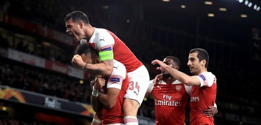 Fotbalisté Arsenalu vyhráli úvodní zápas semifinále Evropské ligy proti Valencii.