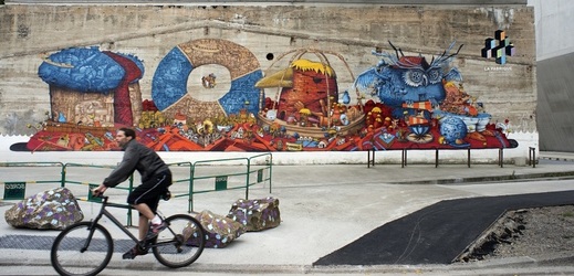 Streetart najdete v Bayonne na každém rohu.