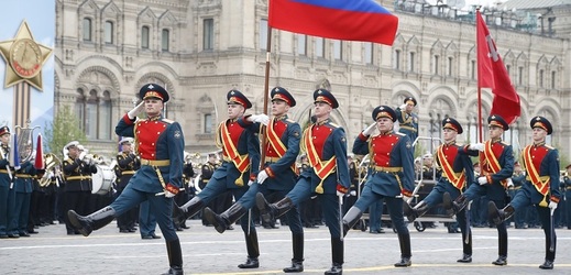 Rudým náměstím projde při oslavách celkem asi 13 tisíc vojáků.