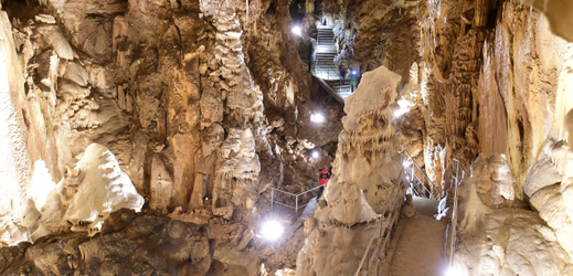 Část Dómu gigantů v Javoříčských jeskyních na severu Drahanské vrchoviny nedaleko od Litovle.