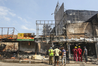 Zničené obchody muslimských obyvatel na Srí Lance.
