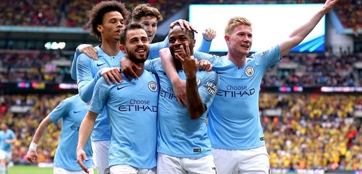 Manchester City získal v letošní sezoně již třetí trofej.
