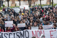 Demonstrace studentů v Římě proti neofašistické straně Forza Nuova (ilustrační foto).