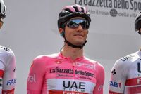 Jezdec týmu UAE Jan Polanc.