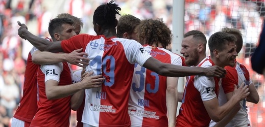 Slavia v pražském derby porazila Spartu.