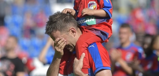 Bakoš ukončil kariéru, po pokloně od Horvátha se rozplakal.