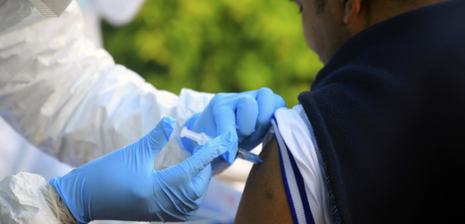 Očkování v Kongu.