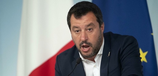 Vláda rozhodla na návrh ministra vnitra Mattea Salviniho.