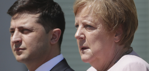 Německá kancléřka Angela Merkelová a ukrajinský prezident Zelenský.