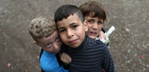Obrázek dětských migrantů ze Srbska.