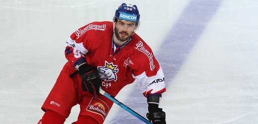 Robert Kousal podepsal s Pardubicemi roční smlouvu.