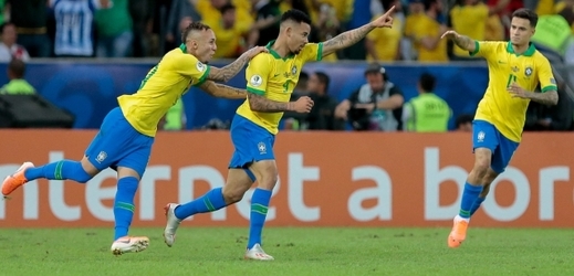 Brazilská radost po gólu Gabriela Jesuse.